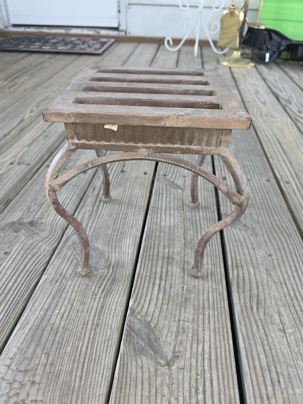 Vintage Antique? Metal Plant Stand 10"x8" Victorian Farmhouse MCM READ